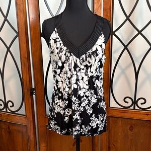 White House Black Market Black and White Floral V-Neck Camisole